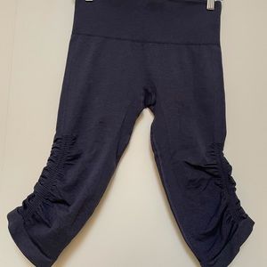 Super cute Lululemon leggings! Excellent condition!